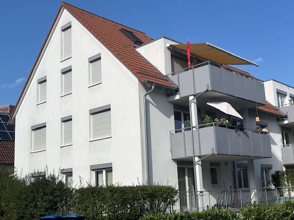 Schöne, geräumige Maisonette Wohnung mit Charme....