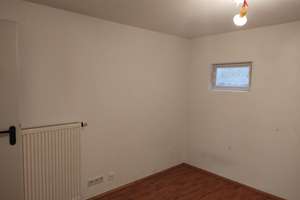 Gepflegtes Reihenendhaus mit 4 Zimmern in Bürgstadt – Die vollständige Adresse der Immobilie erhältst du vom Anbieter., 63927 Bürgstadt – Vorschaubild 12