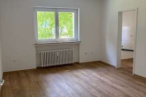 Nur ab 60 Jahren - renovierte 2-Zimmer-Wohnung mit Dusche
