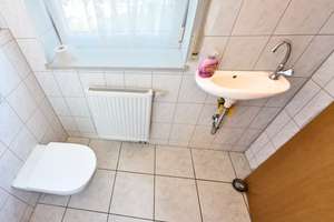 Viel Platz für die ganze Familie: Großes Einfamilienhaus  mit Garten und 3 Garagen – Die vollständige Adresse der Immobilie erhältst du vom Anbieter., 89584 Ehingen (Donau) – Vorschaubild 21