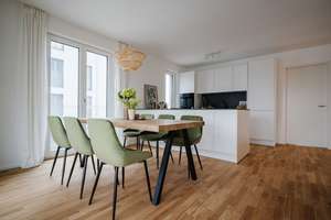ERSTBEZUG | 4-ZIMMER-WOHNUNG mit Blick in die Grüne Mitte sowie schöner EINBAUKÜCHE! – Stadion-Anlage 7, 68782 Brühl – Vorschaubild 1