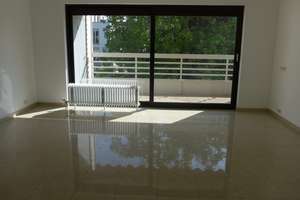 Wohnbüro Nähe Rhein: Zentral 2 helle Räume mit großem BalkonGrünblick -zentrale Lage