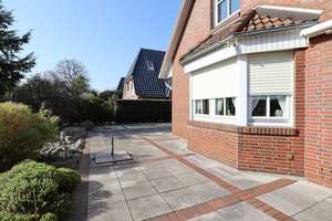 Großzügiges Einfamilienhaus auf weitläufigem Grundstück in ruhiger Lage von Halstenbek. – Die vollständige Adresse der Immobilie erhältst du vom Anbieter., 25469 Halstenbek – Vorschaubild 8
