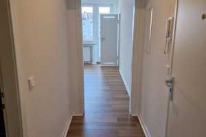 Sanierte Whg. in ruhigem gepflegten Haus mit EBK + Balkon 5 Min. zum HbH – Ellerstraße 55, 40227 Düsseldorf – Vorschaubild 4