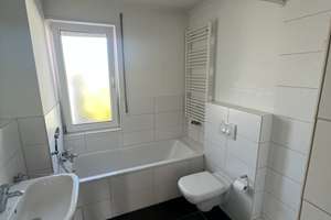 Attraktive 4-Zimmer Maisonette-Wohnung im 3. OG mit Balkon und Dachterrasse. Kein Fahrstuhl – Felix-Wankel-Str. 5, 69126 Rohrbach, Heidelberg – Vorschaubild 5