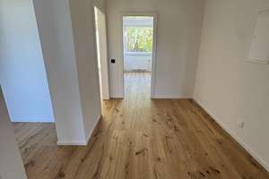 Stilvoll renovierte 3- Zimmer Wohnung mit grünem Ausblick – Hogenfelder Kamp 14, 22457 Schnelsen, Hamburg – Vorschaubild 1