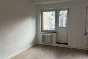 Renovierte 2-Zimmer-Wohnung mit Balkon zur unbefristeten Untermiete – Köln-Innenstadt – Die vollständige Adresse der Immobilie erhältst du vom Anbieter., 50676 Altstadt/Süd, Köln – Vorschaubild 1