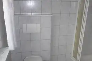 2-Familienhaus (8 Zimmer) mit PV-Anlage, Klimaanlage, 3 Einzelgaragen, gr. Garten für 749.000,-- € – Ludwigsburg (Kreis) – Vorschaubild 15