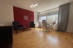 Helle gepflegte 2 Zimmer Etagenwohnung mit EBK in Nürnberg Gleißammer zu vermieten
