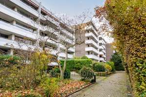 Moderne 4-Zimmer-Wohnung mit zwei Balkonen, TG-Stellplatz in zentraler Lage - Ideal für Familien – Die vollständige Adresse der Immobilie erhältst du vom Anbieter., 50858 Weiden, Köln – Vorschaubild 3