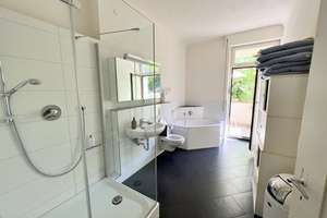 Traumhafte 5 Zimmer Villenetage -viele elegante Details, großer Balkon, Einzelgarage, Panoramablick – Die vollständige Adresse der Immobilie erhältst du vom Anbieter., 70190 Ostheim, Stuttgart – Vorschaubild 7