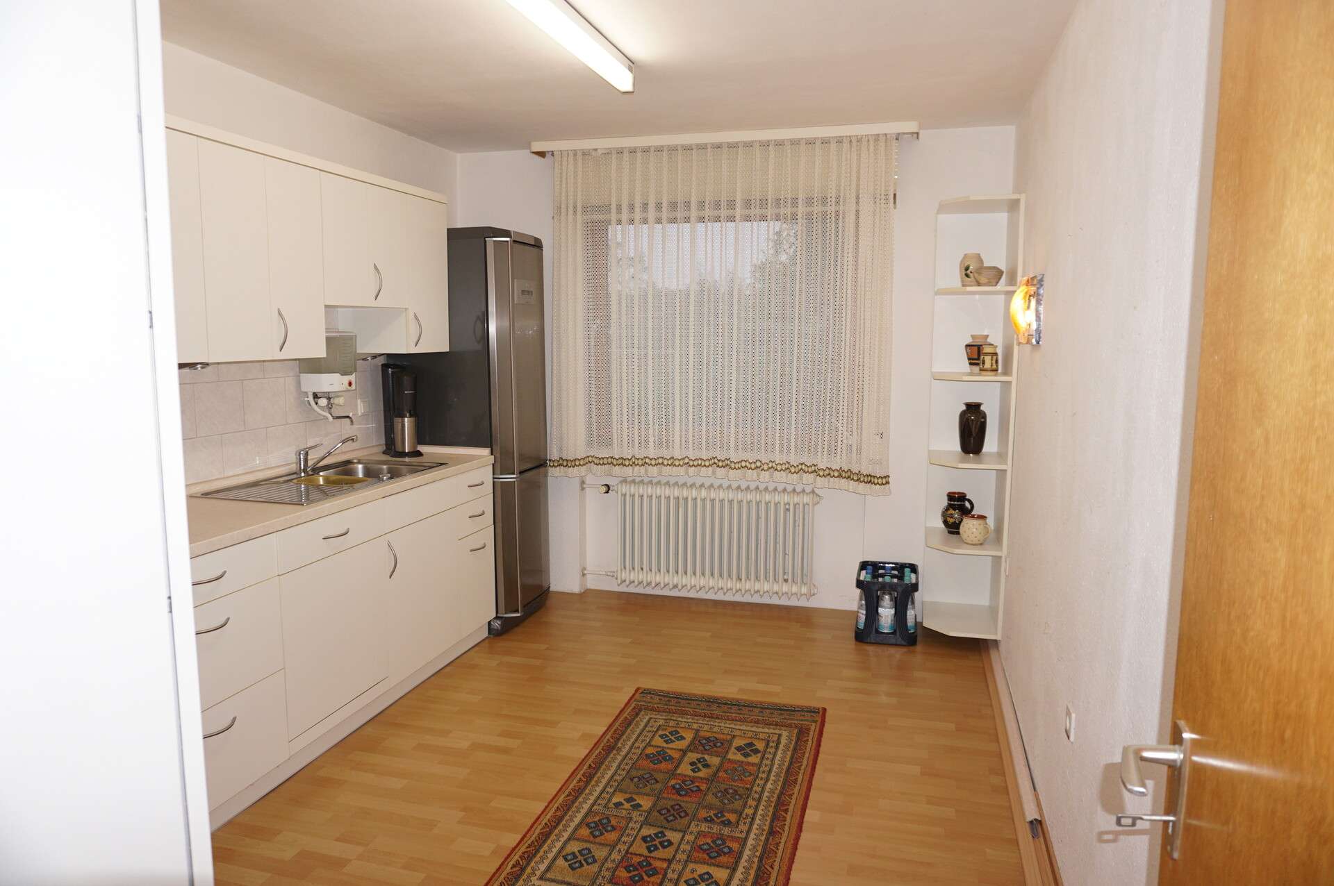 Immobilie in Guxhagen - Attraktives Zweifamilienhaus in ruhiger, naturnaher Lage. Keine Käuferprovision! - Bild 4