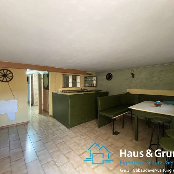 *** schönes Mittelreihenhaus mit Wintergarten - Garten u. Garage - in verkehrsberuhigter Lage **