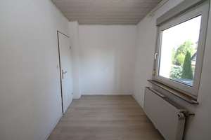 Zweifamilienhaus mit großzügigem Grundstück und Entwicklungspotential in Frankfurt-Harheim – 60437 Harheim, Frankfurt am Main – Vorschaubild 21