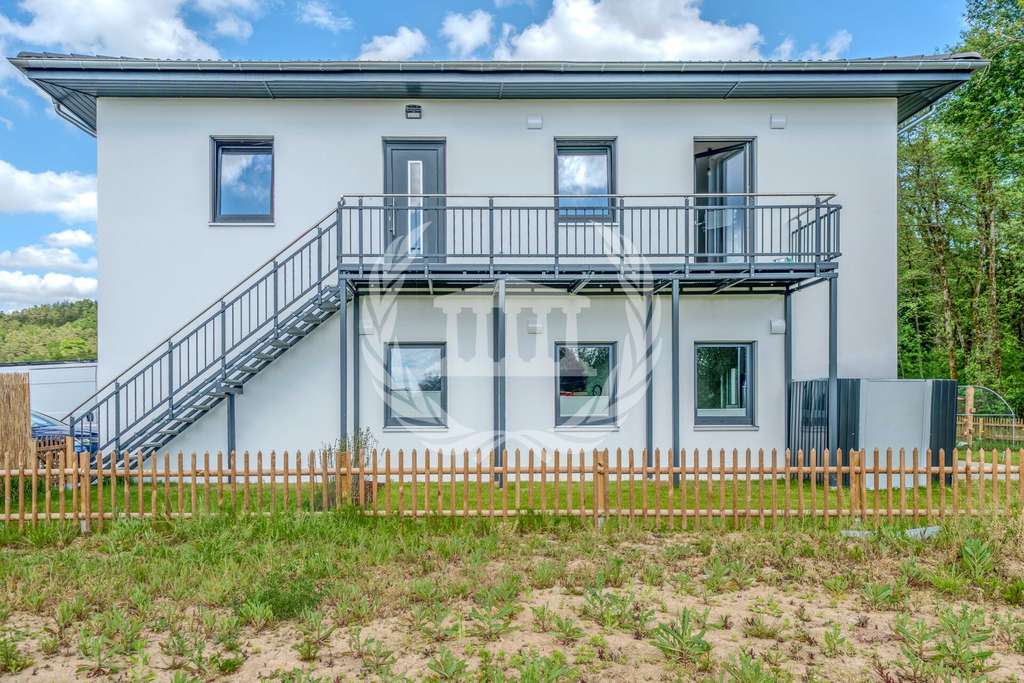 Immobilie in Kirchroth - 4,2 % Rendite: Neubau-Vierfamilienhaus als Renditeobjekt in Kirchroth - KfW 55 & Wärmepumpe - Bild 4