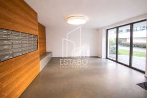 3-Zimmer-Designwohnung mit TG-Stellplatz, Südterrasse & 90 m² Garten in prämiertem Neubauensemble – Die vollständige Adresse der Immobilie erhältst du vom Anbieter., 10247 Friedrichshain, Berlin – Vorschaubild 16