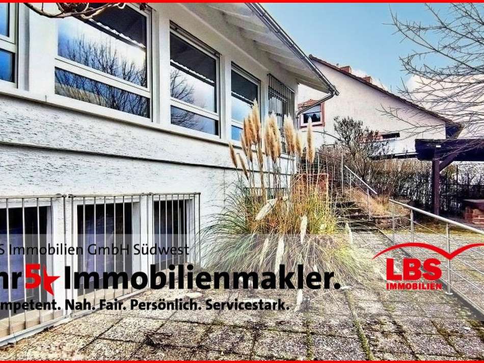 Untergeschoss-Fenster Büro-Ra