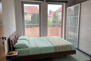 Lichtdurchflutete Wohnung mit Ausblick und 2 Balkonen – Weinbergsweg 2, 10119 Mitte (Ortsteil), Berlin – Vorschaubild 3