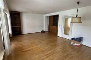 von privat: Reihenmittelhaus mit Garage in Schwaig – Die vollständige Adresse der Immobilie erhältst du vom Anbieter., 90571 Schwaig bei Nürnberg – Vorschaubild 5
