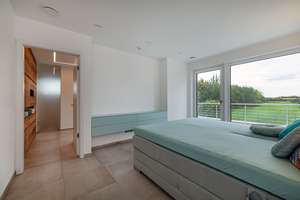 Design trifft Weitblick – Avantgarde-Villa am Feldrand von Krefeld-Verberg! – Die vollständige Adresse der Immobilie erhältst du vom Anbieter., 47802 Traar, Krefeld – Vorschaubild 21