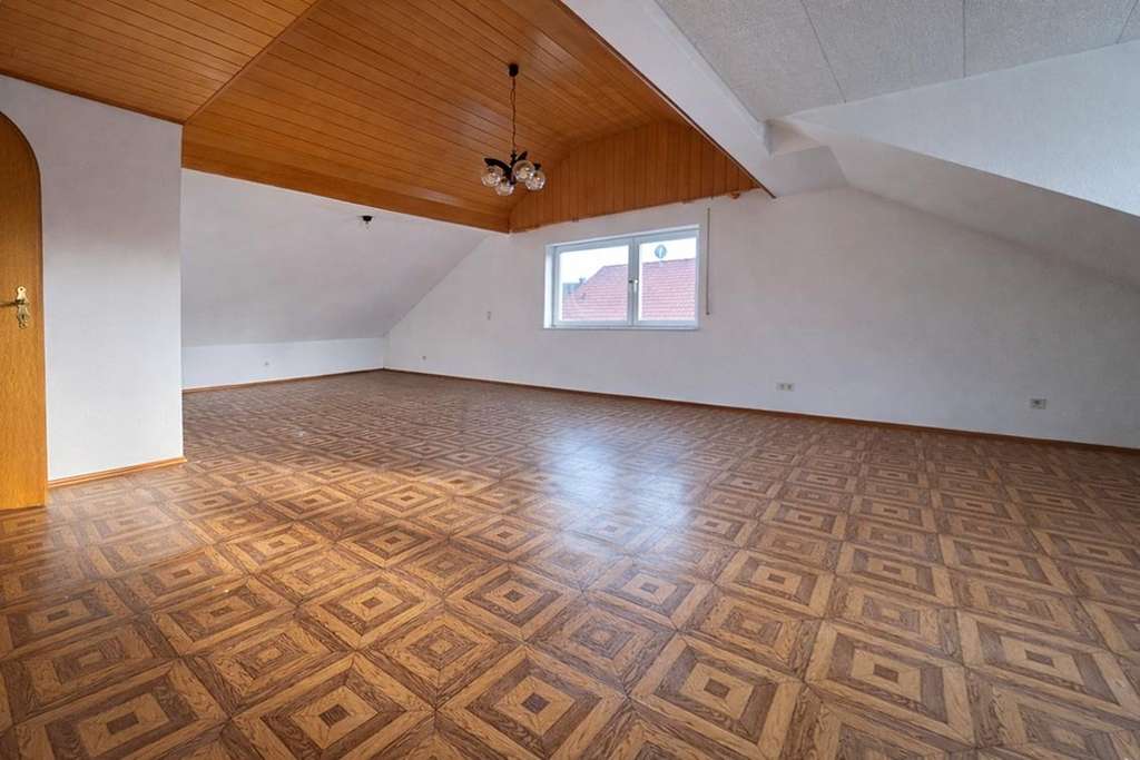 Immobilie in Reichelsheim (Odenwald) - klassisches Einfamilienhaus, ruhig und zentral gelegen - Bild 2