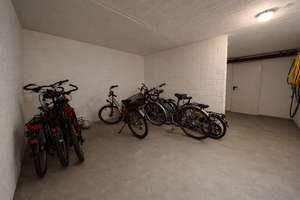 Wohnen auf zwei Ebenen! Helle Maisonettewohnung mit Balkon und Garage in Köln-Mengenich – 50829 Bocklemünd/Mengenich, Köln – Vorschaubild 26