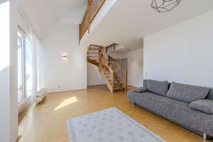 Großzügige Maisonettewohnung mit offener Galerie und Süd-Loggia inkl. TG- Stellplatz! – Die vollständige Adresse der Immobilie erhältst du vom Anbieter., 70567 Möhringen-Ost, Stuttgart – Vorschaubild 3