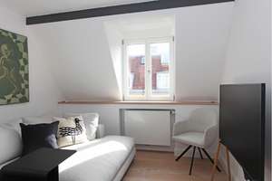 Außergewöhnliche, möblierte DG-Wohnung mit Sauna im begehrten Glockenbachviertel – Die vollständige Adresse der Immobilie erhältst du vom Anbieter., 80469 Glockenbach, München – Vorschaubild 12