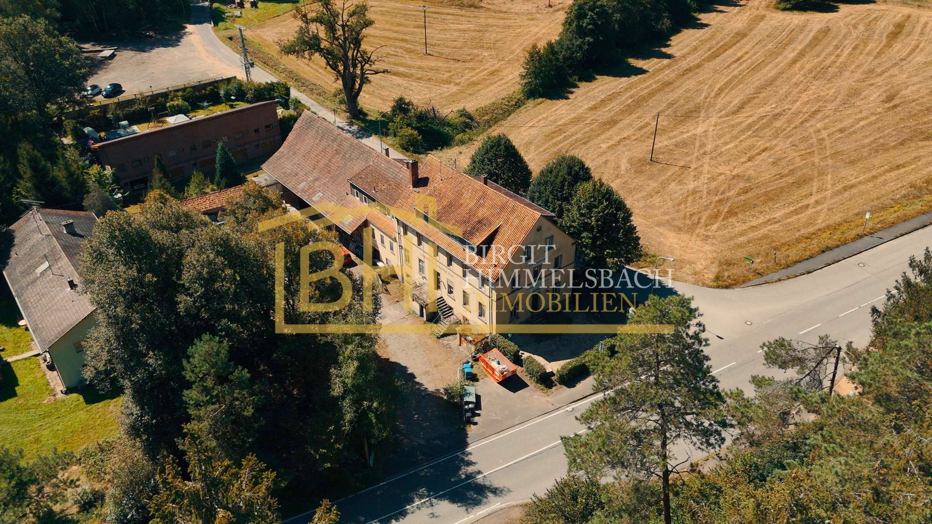 Idyllisches Anwesen in Kaiserlautern mit traditionellem Gasthof mit Entwicklungspotential, Kaiserslautern – Bild 2
