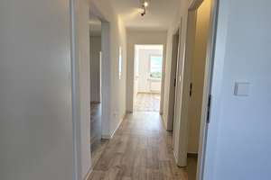 Zentrale Grünlage: Frisch renovierte 3-Zimmer-Wohnung zum Wohlfühlen – Stralsunder Ring 47-55, 38440 Westhagen, Wolfsburg – Vorschaubild 8