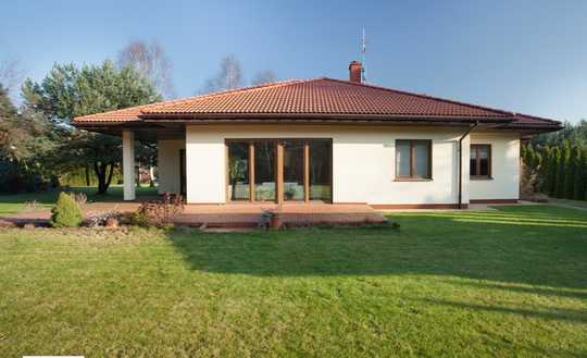Provisionsfrei Einfamilienhaus mit Einliegerwohnung in 72622 Nürtingen, Urbanstr.