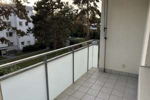 Umfangreich sanierte 3,5-Zimmer-Wohnung mit Balkon in Wiesbaden-Bierstadt  – Gleiwitzer Straße 9, 65191 Bierstadt, Wiesbaden – Vorschaubild 2