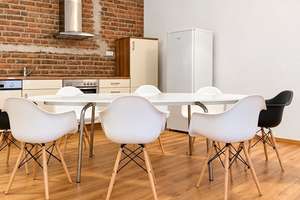 Gründung einer 8er-WG mitten in Aachen – großzügige, unterschiedliche Zimmer Warmmiete ab 385 € – 52064 Kaiserplatz, Aachen – Vorschaubild 3