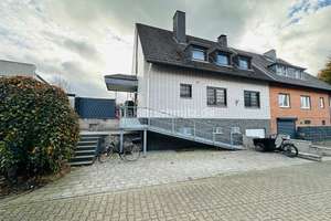 ATTRAKTIVES EINFAMILIENHAUS MIT GARTEN UND GARAGE! – Die vollständige Adresse der Immobilie erhältst du vom Anbieter., 41238 Schelsen, Mönchengladbach – Vorschaubild 1