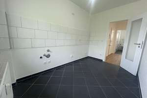 *moderne Balkonwohnung mit Tageslichtbad und 3 Zimmern* – Rieselshof 22, 45355 Borbeck-Mitte, Essen – Vorschaubild 10