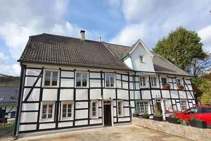 EINFAMILIENHAUS SAMT GARTEN, STELLPLÄTZEN IN IDYLLISCHER WOHNLAGE AM NATURSCHUTZGEBIET! – Wupperhof 10, 42799 Leichlingen (Rheinland) – Vorschaubild 20