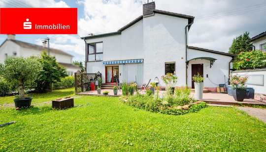 Bild von Frankfurt-Griesheim: Großzügiges Einfamilienhaus und Gartenidylle auf Erbbaugrundstück