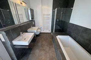 Exklusives Penthouse im Rosenpark * 2 TG Stellplätze * 2 Dachterrassen * Kamin – Robert-Koch-Str. 24, 70563 Vaihingen-Mitte, Stuttgart – Vorschaubild 10