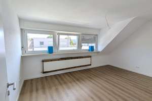 Neu sanierte 3-Zi DG Whg. mit Balkon in ruhiger Lage – Die vollständige Adresse der Immobilie erhältst du vom Anbieter., 76199 Rüppurr, Karlsruhe – Vorschaubild 2