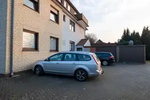 *** 3 PARTEIEN im MFH in BELIEBTER LAGE mit viel WOHNFLÄCHE *** – Delmenhorst – Vorschaubild 8