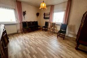 5-Zimmer-Erdgeschosswohnung mit Garage in ruhiger Lage von Bischmisheim – Die vollständige Adresse der Immobilie erhältst du vom Anbieter., 66132 Bischmisheim, Saarbrücken – Vorschaubild 4