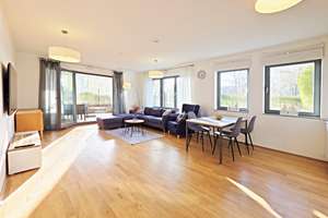 Barriere- und bezugsfreie 2-Zimmer-Neubau-Gartenwohnung am Spreeufer!