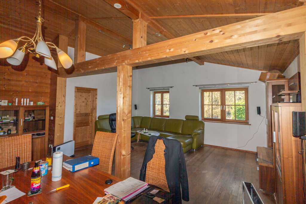 Immobilie in Fürstenzell - Passau-Süd 15 km Nähe Neuhaus: Sonnleitner-Holzhaus in Alleinlage – Autobahn deutlich hörbar - Bild 1