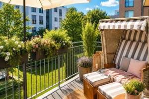 HOCHWERTIGE 3-RAUM-WOHNUNG MIT PARKETT, FUSSBODENHEIZUNG UND TOP-BÄDERN *****