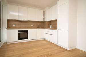 LOCHHAUSEN: Moderne 3-Zimmer-Wohnung mit Süd-Loggia!