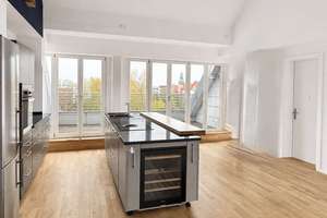 Traumhafte 4,5-Zimmer- Dachgeschosswohnung  in begehrter Kiezlage im Helmholtz-Kiez – Die vollständige Adresse der Immobilie erhältst du vom Anbieter., 10439 Prenzlauer Berg, Berlin – Vorschaubild 7