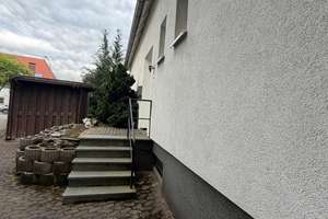 Coming Soon!
Freistehendes 1–2 Familienhaus mit zwei separaten Wohneingängen! – Die vollständige Adresse der Immobilie erhältst du vom Anbieter., 32545 Bad Oeynhausen – Vorschaubild 2