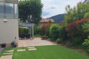Neuwertiges EFH im Chiemgau - Energieklasse A+, Glasfaser & Doppelgarage – Die vollständige Adresse der Immobilie erhältst du vom Anbieter., 83313 Siegsdorf – Vorschaubild 1