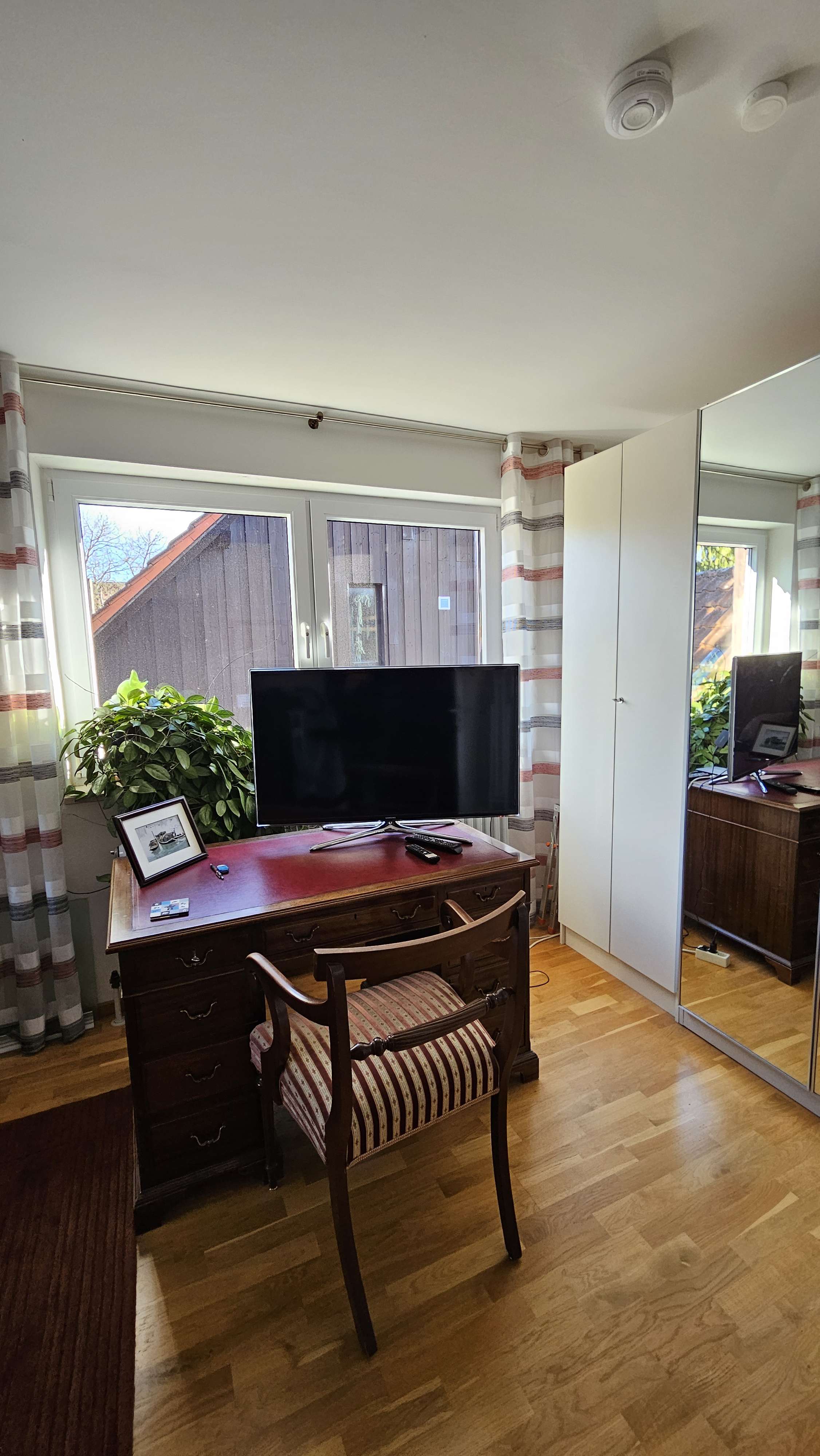 Immobilie in Grafrath - Generationen- oder Familienhaus - Energetisch gut gerüstet, neuewertige EBK, Kaminofen, Wärmepumpe.. - Bild 6