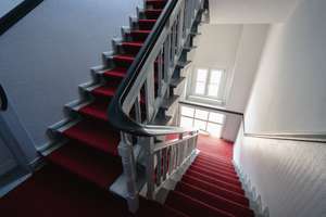 Erstbezug über den Dächern Berlins: 3-Zi Altbau mit Balkon, 3.45m hohe Decken+Stuck, Provisionsfrei – Wallenbergstrasse 2-4, 10713 Wilmersdorf, Berlin – Vorschaubild 4
